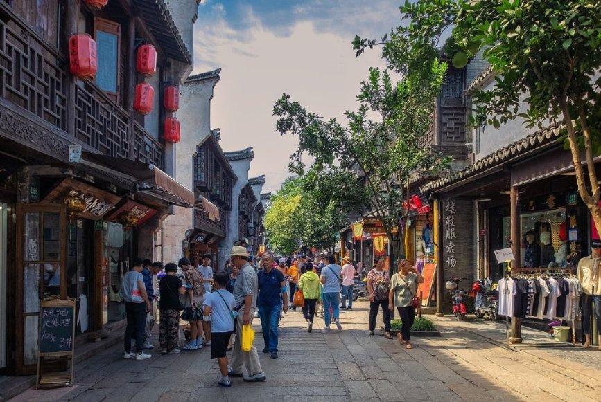 马龙:科尔告诉我 米洛耶维奇有多爱约基奇&多为他感到骄傲